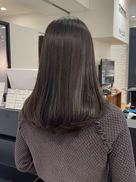 ダークグレージュ/AVEDAカラー/渋谷/渋谷駅