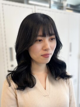 アリュウル 表参道(ALLURE) 艶感ブルーブラック×ミディアムレイヤー◎佐藤