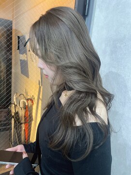 エイム(AiM) レイヤーカット×オリーブベージュ