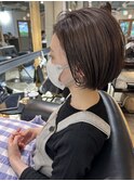 透明感のあるグレージュカラー