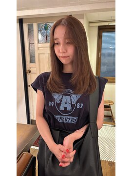 フランチェスカ(Francesca) #顔まわりレイヤー #くびれミディ #垢抜けヘア