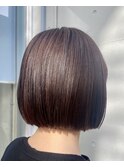 コンパクトな切りっぱなしボブ