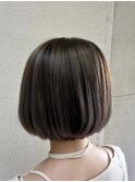 立体感ボブ】細めハイライトで叶える透明感ベージュ