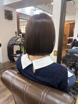 ヘアーサロン ラフリジー(Loufreasy)&nbsp;明るめベージュカラー×内巻き外ハネくびれ巻きもできる万能ボブ