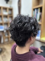クネア(kunea)&nbsp;ツイスト弱めツイストスパイラルパーマ