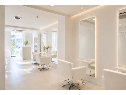 ヘアアンドフェイシャル ヴィトリーノ(Hair & Facial Vitrine)の写真