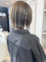キャアリー(Caary) 福山市美容室Caaryブリーチありアンブレラカラーぱつんとボブ