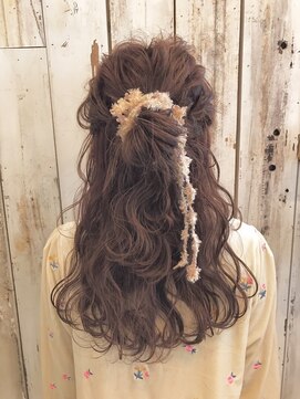 リノ(Lino) ルーズハーフアップお団子♪