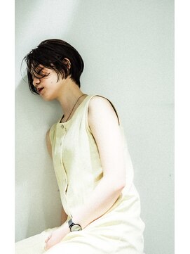 ミリ(milli Produce by ITAKURA) クール美人ショート