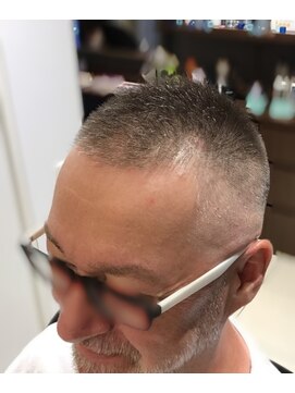 エヌドットバーバー ギンザ(N.BARBER GINZA) スキンフェード×ボウズ ソフモヒ