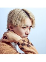 ゴールドシブヤ(GOALD SHIBUYA)&nbsp;ナチュラルハイトーンセンターパート　ブリーチ　ダブルカラー