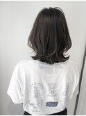 くびれ×ミディアム×アッシュグレー×縮毛矯正