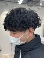 レタッチ バイ フィフス 天神大名(RETOUCH by fifth)&nbsp;波巻きスパイラルパーマツイストパーママッシュメンズパーマ束感