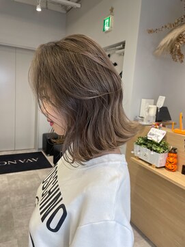 アヴァンス 京橋店(AVANCE) クラゲヘアー/小顔/ココアベージュ/オリーブグレー/京橋