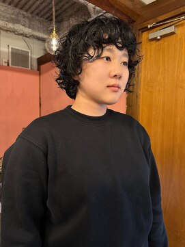 ニーム(nimes) ショートパーマ/ショート/くるくるパーマ/レイヤーパーマ