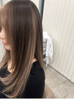 アヴァンス 箕面(AVANCE.) ホワイトベージュインナーカラー