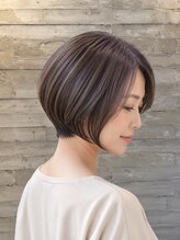 アース コアフュール ボーテ 藤枝店(EARTH coiffure beaute)&nbsp;藤枝 30代40代 髪質改善 艶髪 前下がりショートボブ