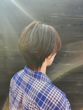 ヘアサロンアンドカフェ エイチプラス(H plus) マッシュウルフ 20代 30代 40代
