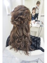 リサ 恵比寿(risa.)&nbsp;ゆるっとふわっとハーフアップ