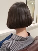 インビテーション(invitation) シンプルにかわいい前下がりミニボブ