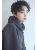暗髪ショート