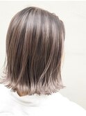 ラベンダーグレージュ バレイヤージュ　オシャレカラー