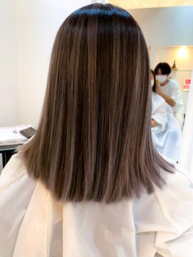 アン シュシュ(un chouchou) バレイヤージュ