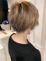 キャアリー(Caary)&nbsp;福山市Caary人気ショートヘア　ショートボブ  バレイヤージュ