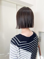 デイジードゥ(Daisy duex)&nbsp;ぶつ切りボブ　ブルーグレージュ　フレンチボブ