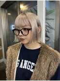 ホワイトベージュハイトーンボブ