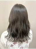 ミディアムゆる巻き♪アッシュカラー