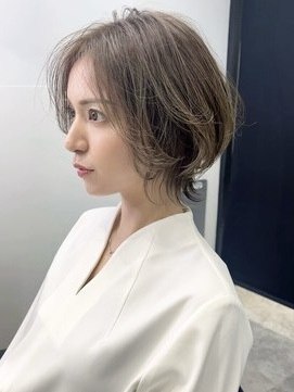 ダブルトーキョー シブヤ(W-TOKYO SHIBUYA) くびレイヤーボブウルフ　ネオウルフ　ウルフカット