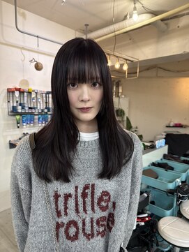 ピノ(pino.) ワイドバング黒髪レイヤー顔まわりレイヤー