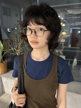 ダンボ(DUMBO) ＜sayaca＞レイヤーパーマ　ミディアムパーマ  ブラウンカラー