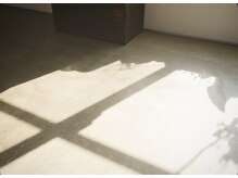 ミシンの雰囲気（光）