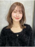 面長ミディアムレイヤー ベージュブラウン M20260622