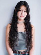 これからの季節にパーマで柔らかさとトレンド感を◇トータルコーデをワンランクUP!!
