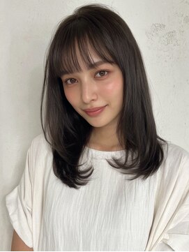 ウェルズ グランデ 奈良店(Well's GRANDE) 前髪ありの艶ストレートロング