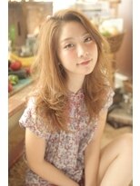 オハナ(ohana)&nbsp;【ohana/表参道】 洗いざらしで決まるゆるふわワンサイドミディ