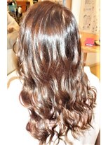 デザインヘアー ピアジェ 橿原店(DESIGN HAIR PIAGET) ☆キララTRをたっぷり使用で、艶々カール髪に☆