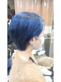 ネイビーカラー