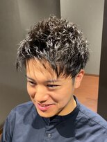 ビーダンディー(Bee dandy)&nbsp;短髪黒髪 ツーブロックベリーショート 無造作アップバング