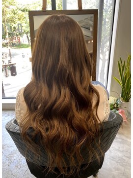 フツーロ 栄(FUTURO) ＃ブラウン＃艶髪