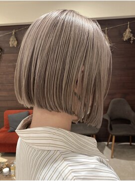 ジャム(Jam) 人気のミニボブ×ホワイトブラウンカラー★中村大輔