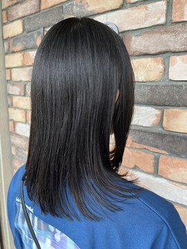 リエート(Lieto) 暗髪　ウェットレイヤー