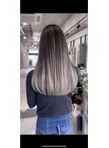 レイヤーボブハイライトブリーチレイヤーハイトーングレージュ