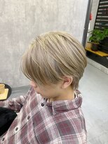 ソルバー(SOLVER)&nbsp;ホワイトベージュ×センターパート