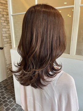 フィガロ ミリー 北生駒店(Figaro Mily) レイヤーカット＋水素ケアカラーくびれヘア