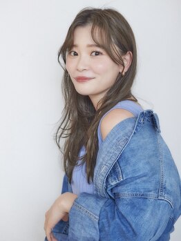 シェノン(CHAINON)の写真/前髪の長さや厚み,絶妙なニュアンス全てにこだわったカット技術.まとめ髪も最旬顔まわりカットでこなれ感を
