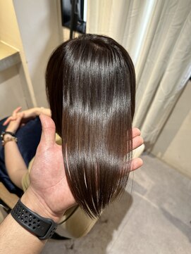 リラエ(Lyrae) 縮毛矯正/髪質改善/美髪カラー/トリートメント【大阪/西梅田】